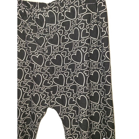 White Mark Women's Super Soft Black and White Hearts Leggings One Size Preowned - Picture 3 of 5